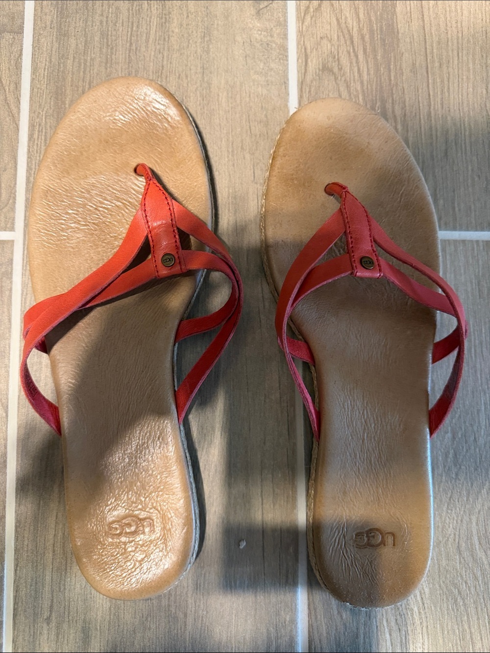 UGG Women's Red Strap Thong Sandals with Tan Footbed